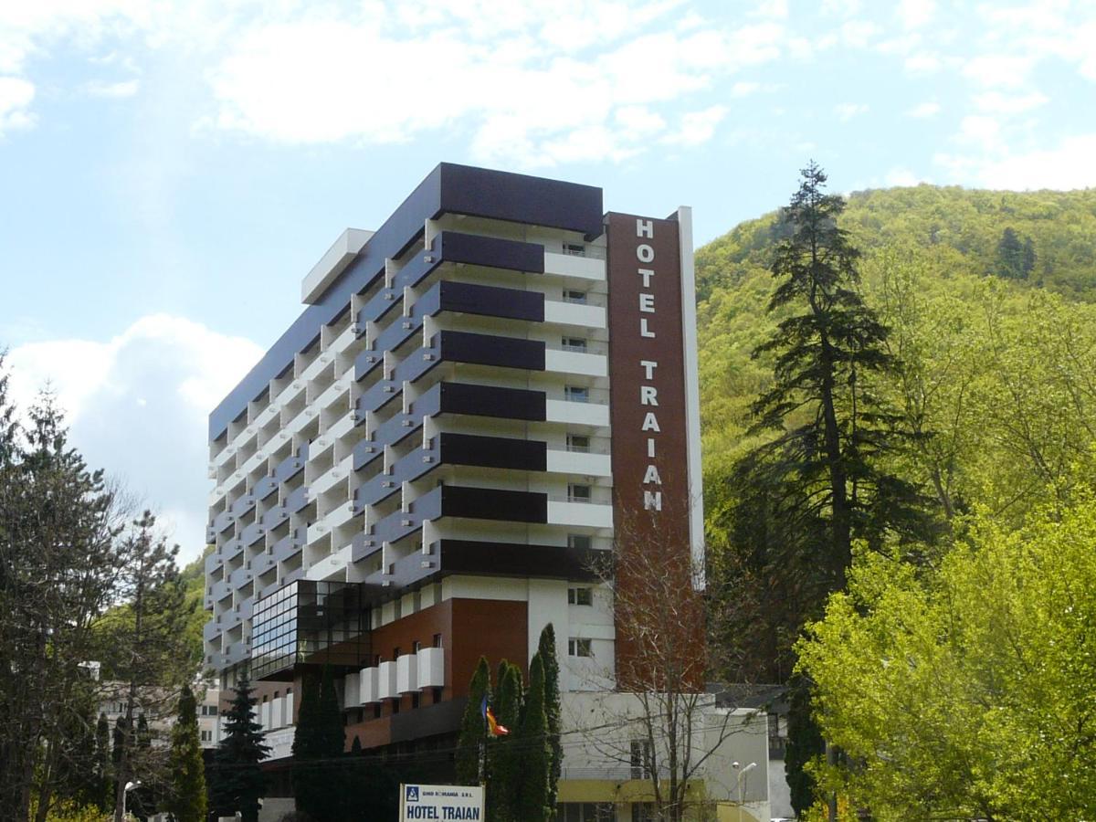 Hotel Traian Caciulata Călimăneşti Exteriör bild