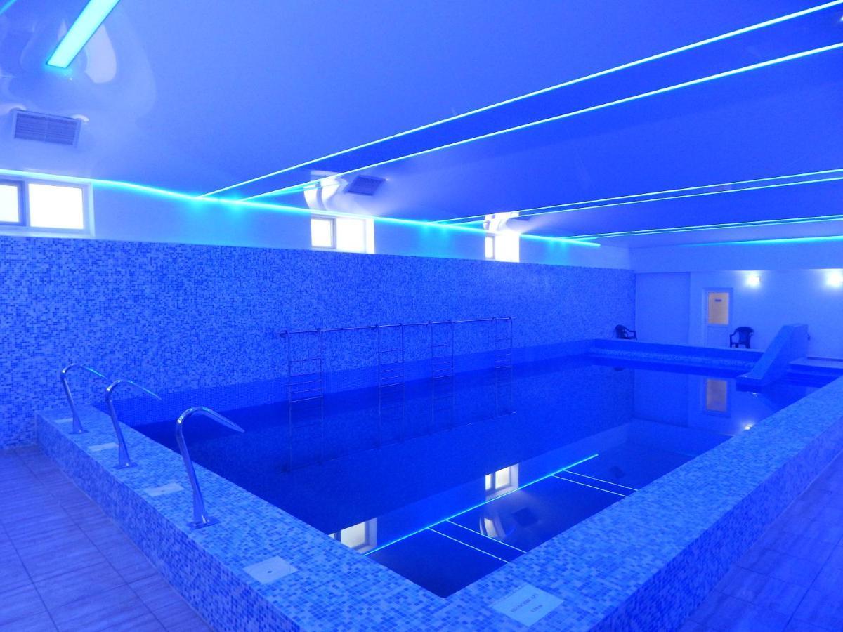 Hotel Traian Caciulata Călimăneşti Exteriör bild