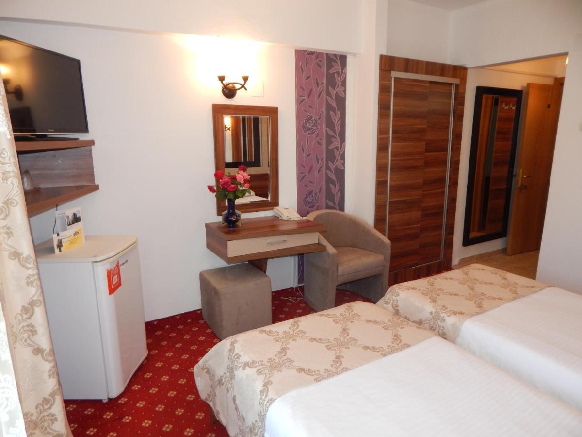 Hotel Traian Caciulata Călimăneşti Exteriör bild