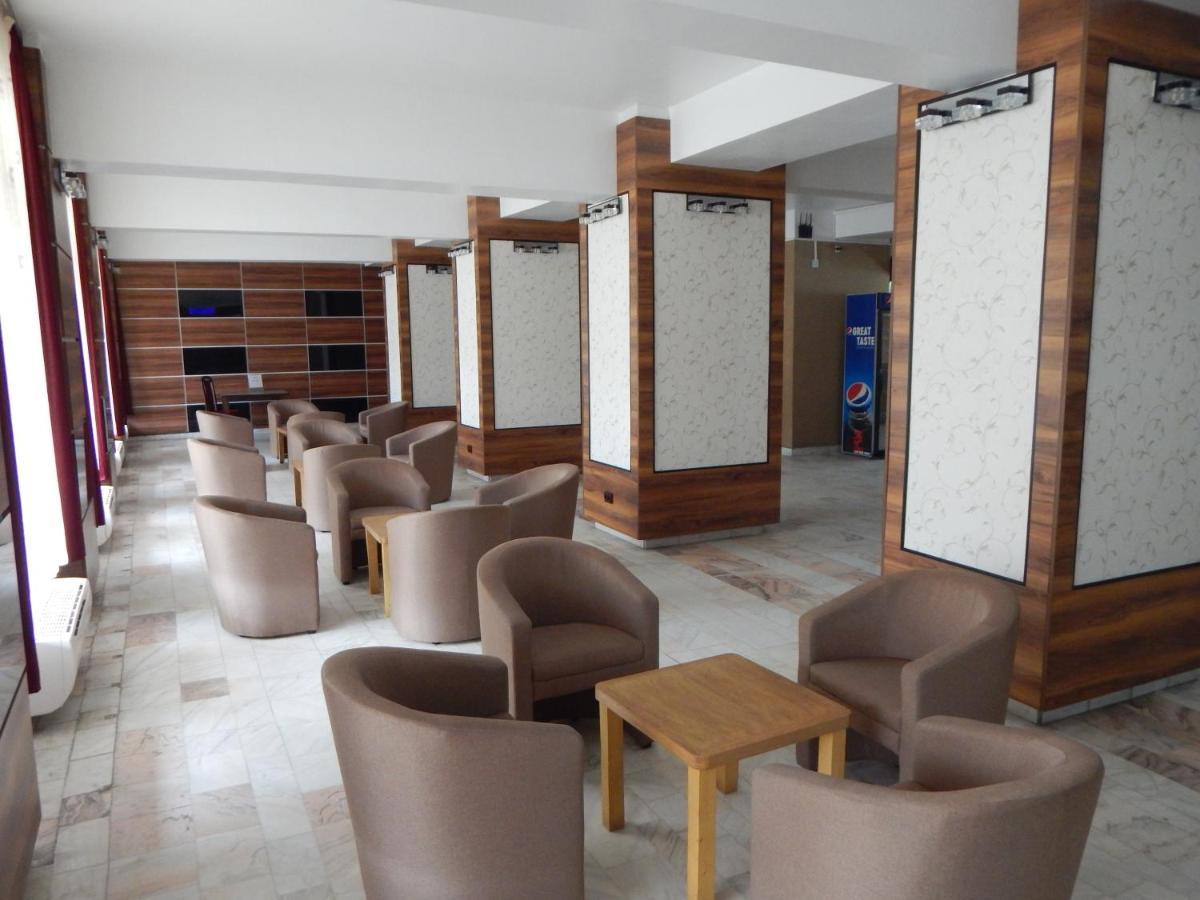 Hotel Traian Caciulata Călimăneşti Exteriör bild