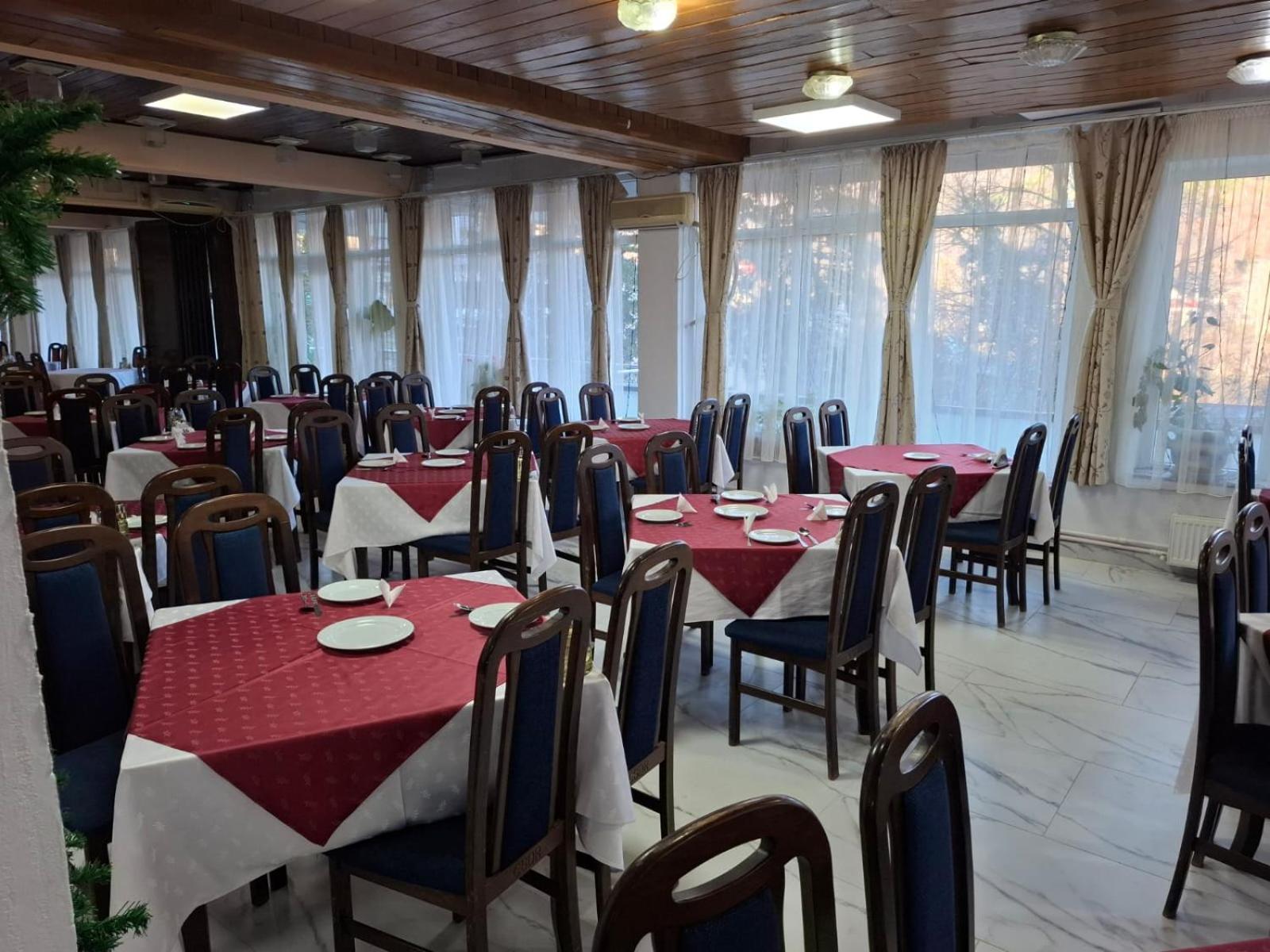 Hotel Traian Caciulata Călimăneşti Exteriör bild